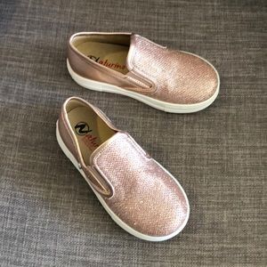 Copper Naturino toddler girl shoes, size 25